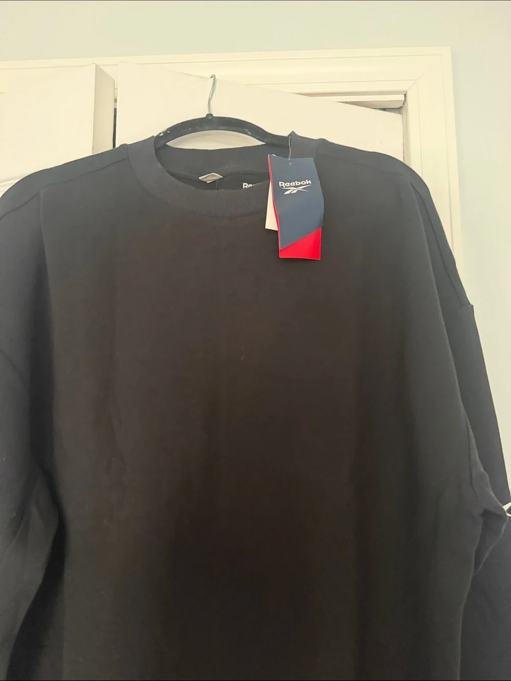 Reebok Men's Black Crewneck Sweatshirt with Sleeve Logo